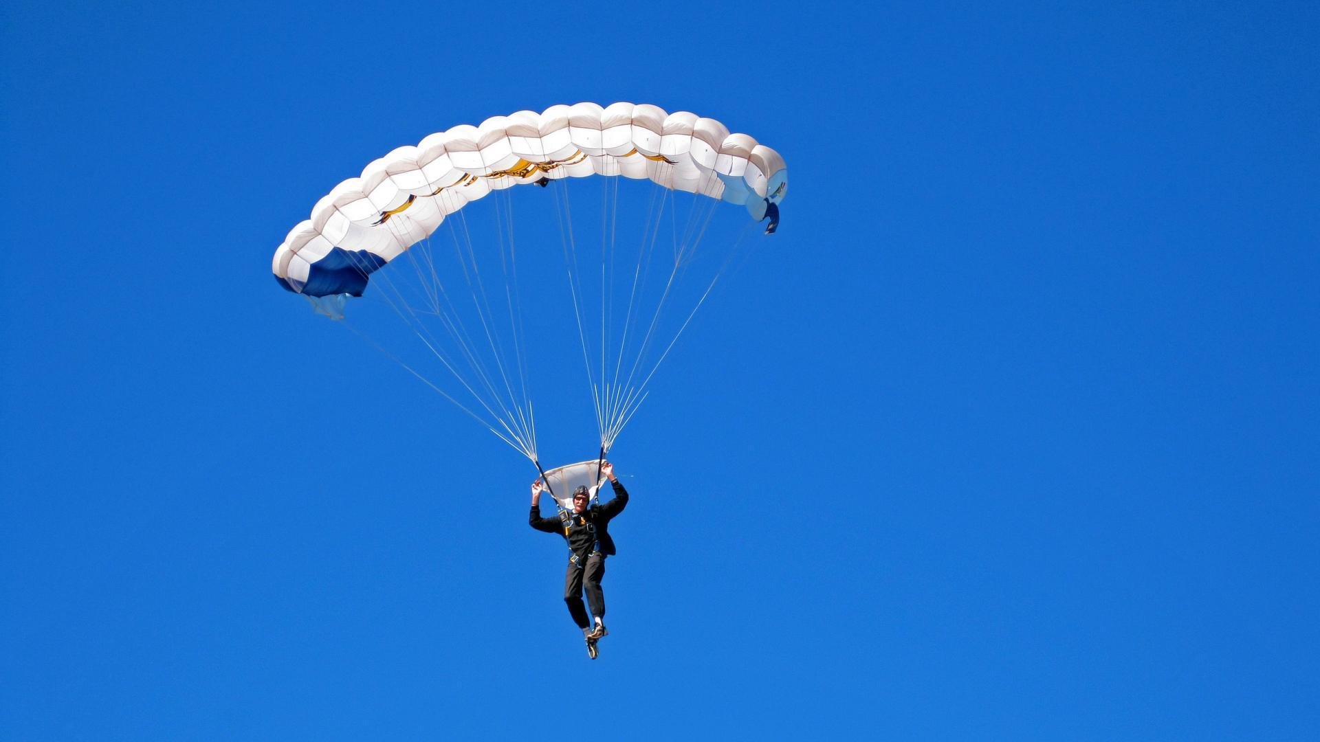 APEX英雄 线上赛事表现亮眼,apex英雄 比赛